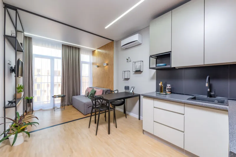Pequenos Espaços, Grande Conforto: Soluções de Climatização para Kitinetes e Apartamentos Compactos